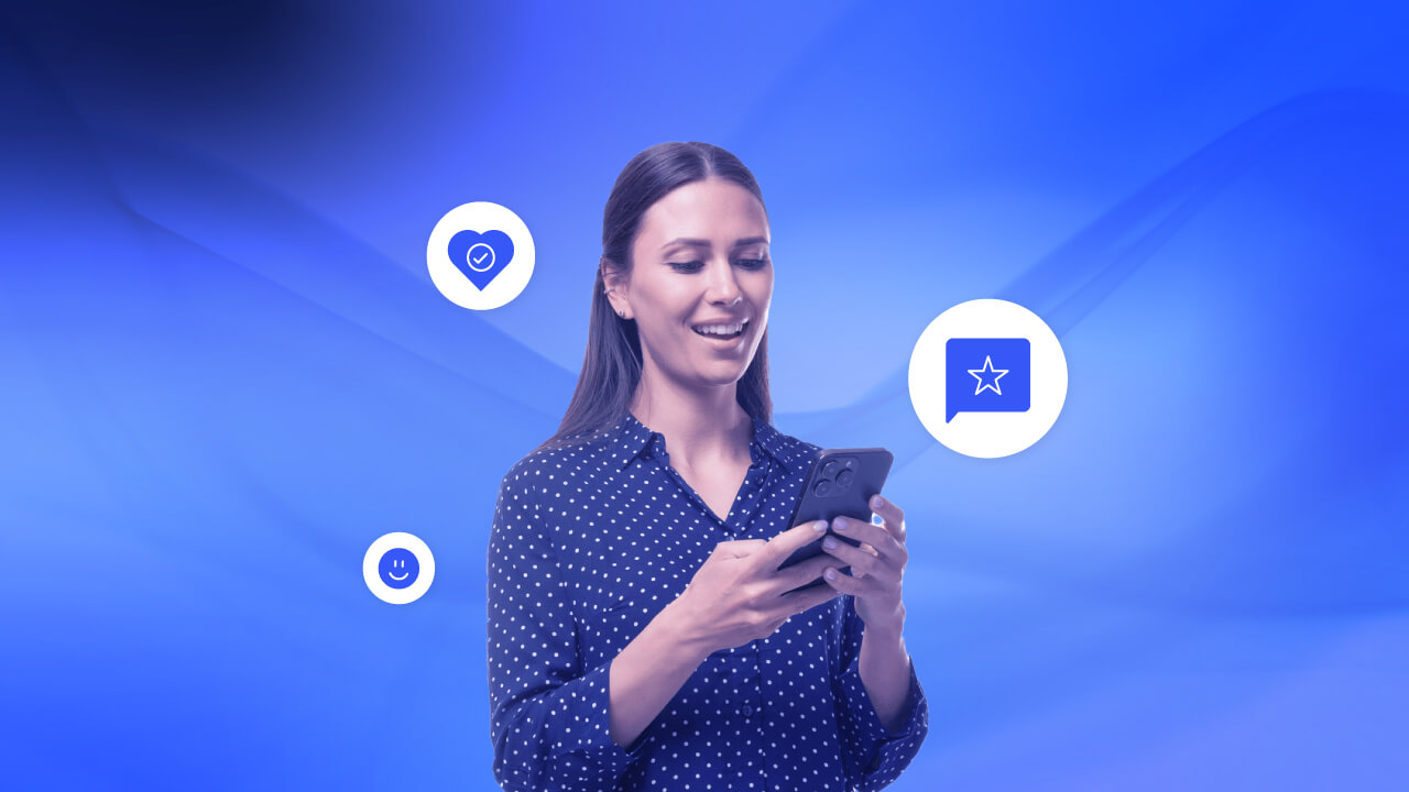 A satisfied customer uses her smartphone to fill out a CSAT survey.